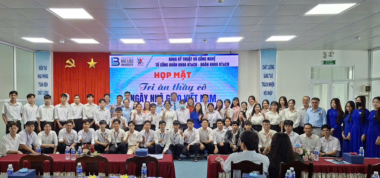 HỌP MẶT TRI ÂN NGÀY NHÀ GIÁO VIỆT NAM 20-11